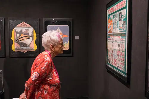 Observing behavioral flows