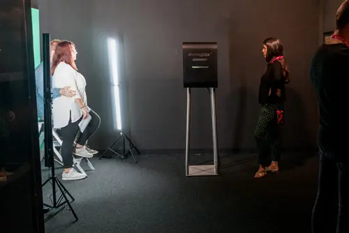 Observing behavioral flows